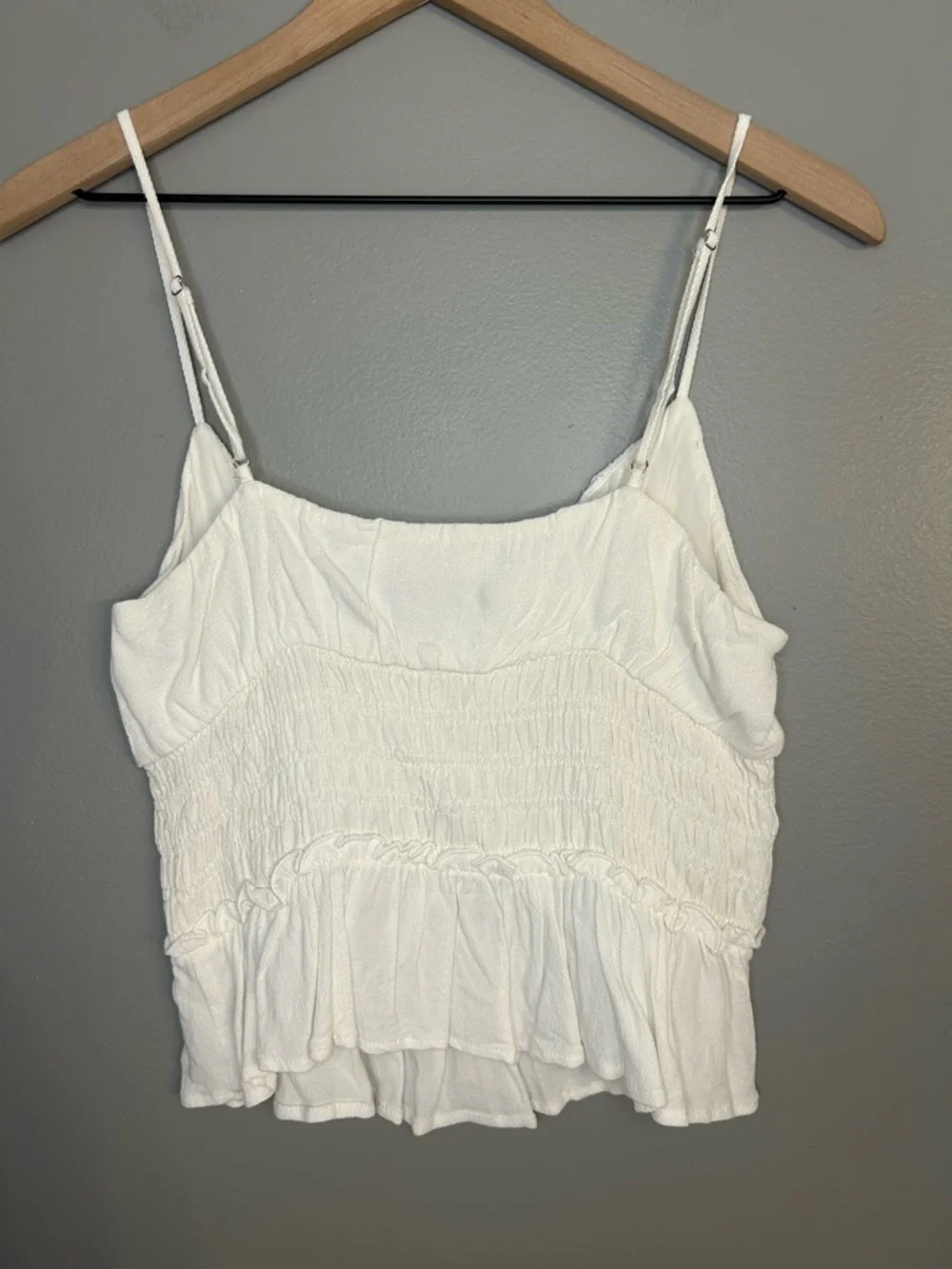 ASTR The Label Fiona White Smocked Ruffled Cami Top, Size Large - Picture 9 of 12
